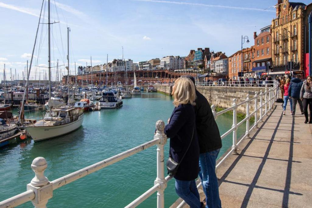 Vitamin Sea Beachfront Apartment Ramsgate - Sleeps 4 Extérieur photo